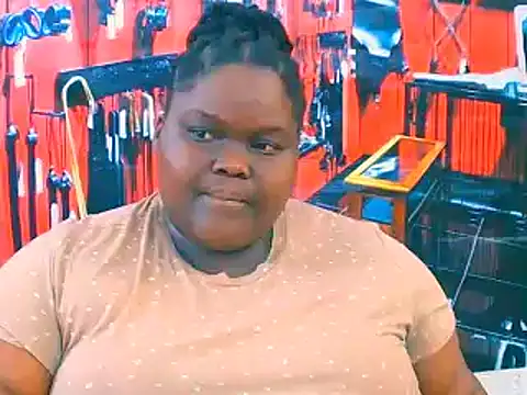 EbonyHotBuns online show from 11.10.25