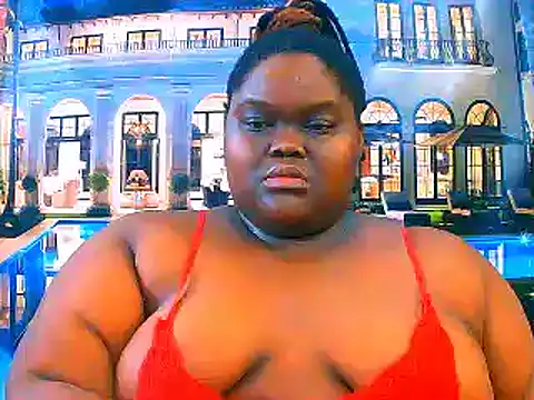 Snapshot of EbonyHotBuns chatting on 04.28.26 EbonyHotBuns online show from 04.28.26