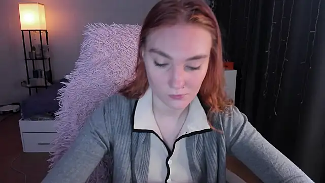 Snapshot of ReddHotPipper chatting on 02.04.26 ReddHotPipper online show from 02.04.26