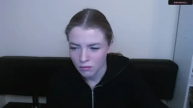 Snapshot of MissOliviaa_ chatting on 01.03.25 MissOliviaa  online show from 01.03.25