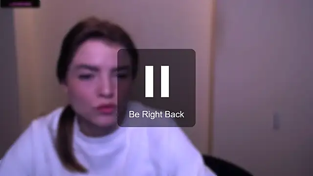 Snapshot of MissOliviaa_ chatting on 02.23.25 MissOliviaa  online show from 02.23.25