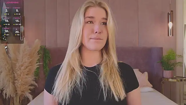 Smiley Mia online show from 06.03.26