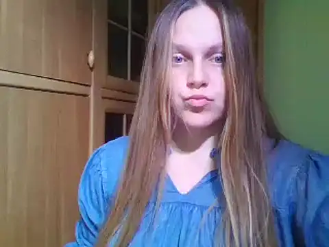 Evasapples online show from 12.13.24