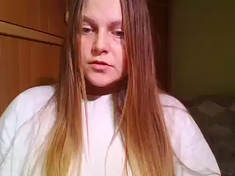 Evasapples online show from 12.22.24