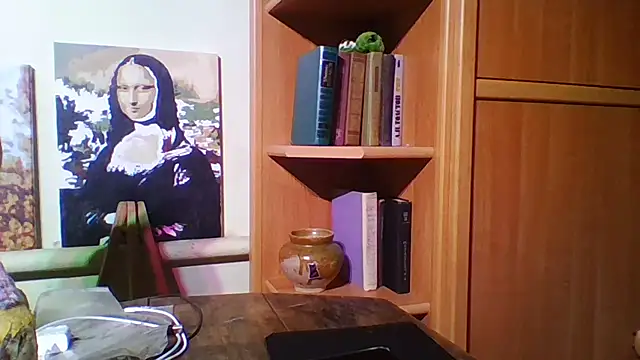 Evasapples online show from 01.08.25