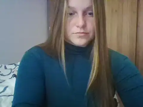 Evasapples online show from 02.23.25