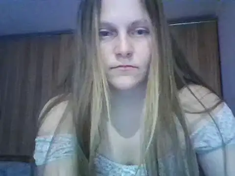 Evasapples online show from 03.04.25