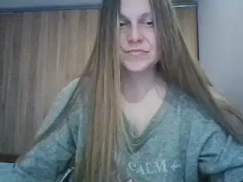 Evasapples online show from 03.20.25