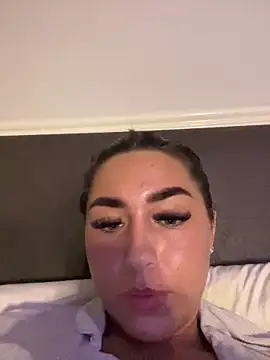 clobunny10 online show from 03.05.26