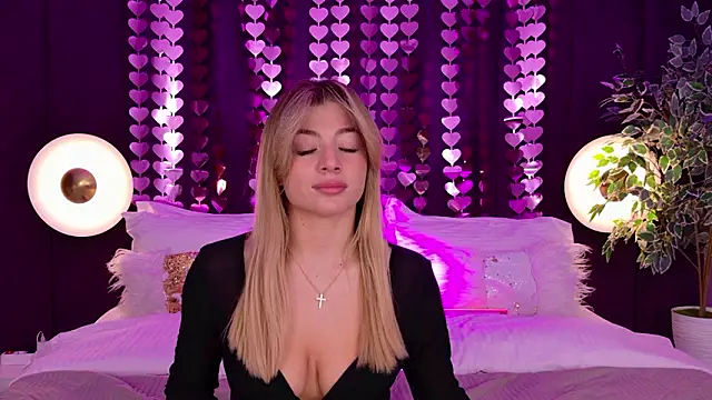 Snapshot of HelenaMorgan chatting on 02.20.26 HelenaMorgan online show from 02.20.26