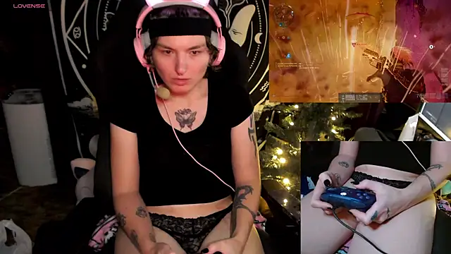 BrandiWRLD 999 online show from 12.18.24