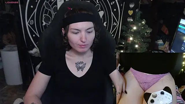 BrandiWRLD 999 online show from 01.26.25