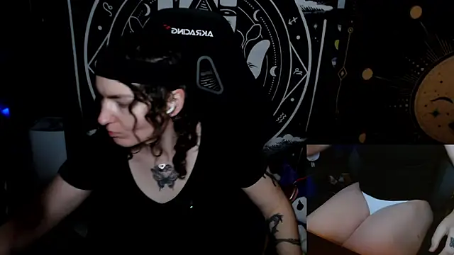 BrandiWRLD 999 online show from 09.30.25