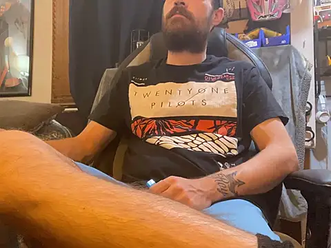 slutty guy12 online show from 02.04.25