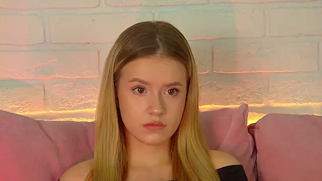 MilanaBalmain online show from 10.22.25