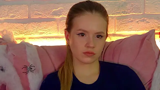 MilanaBalmain online show from 11.01.25