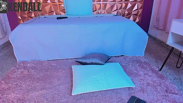 keendaall online show from 12.31.24