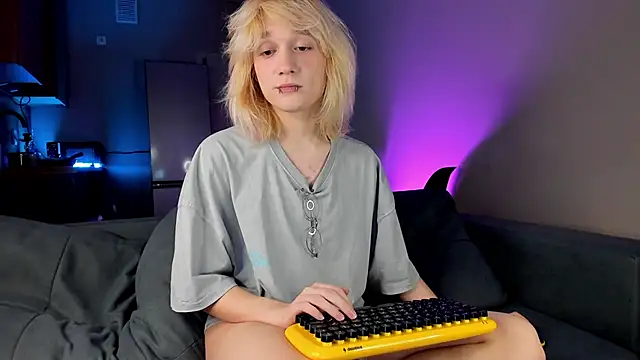 Gregory Byyrd online show from 01.23.25