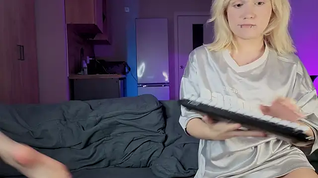 Gregory Byyrd online show from 10.18.25