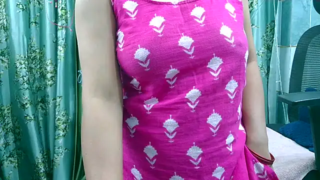 Snapshot of Lovely_Sanvi chatting on 11.30.25 Lovely Sanvi online show from 11.30.25