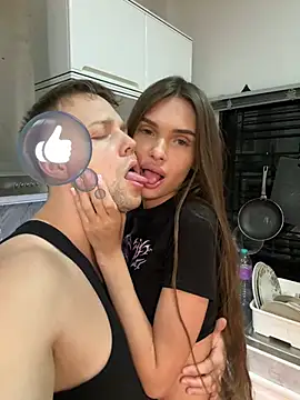 Snapshot of dreamgirls100 chatting on 01.07.25 dreamgirls100 online show from 01.07.25