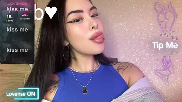 baby  kim online show from 04.21.26