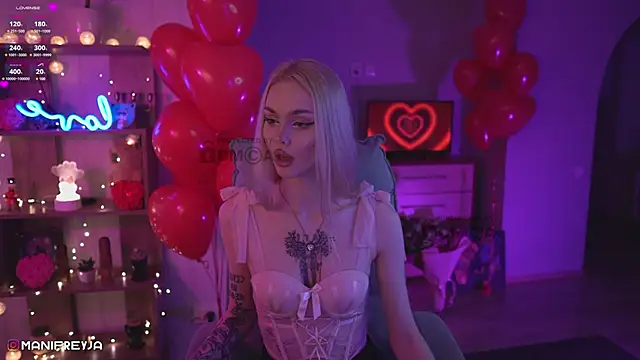 ManiFreyja online show from 02.14.25