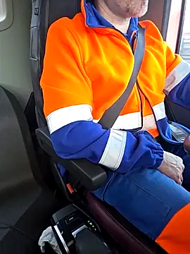 Snapshot of Crosss-23cm chatting on 03.30.26 Crosss-23cm online show from 03.30.26