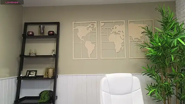 Snapshot of LadyLeea chatting on 01.15.25 LadyLeea online show from 01.15.25