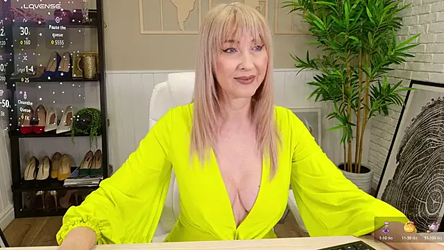 Snapshot of LadyLeea chatting on 01.19.26 LadyLeea online show from 01.19.26