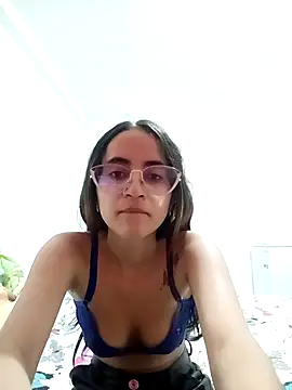 Mia Fischer online show from 03.04.25