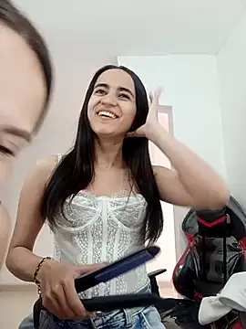 Mia Fischer online show from 11.14.25