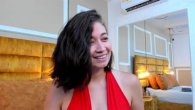 Snapshot of adarussell chatting on 03.07.25 adarussell online show from 03.07.25