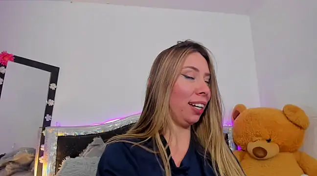 JanneKim online show from 02.12.25