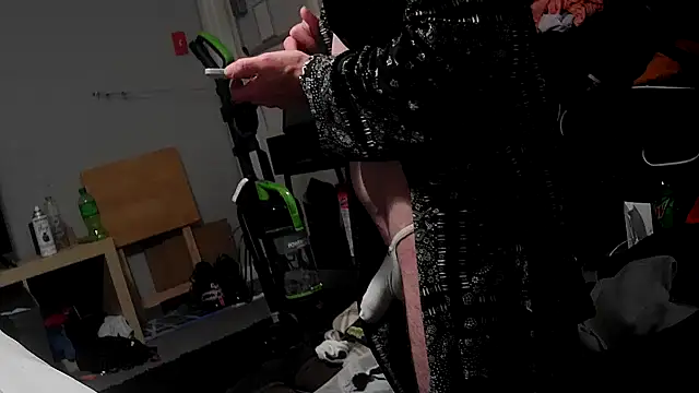 Snapshot of smokee_parT903 chatting on 10.24.25 smokee parT903 online show from 10.24.25