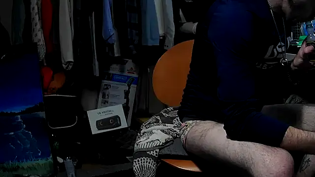 Snapshot of smokee_parT903 chatting on 10.31.25 smokee parT903 online show from 10.31.25