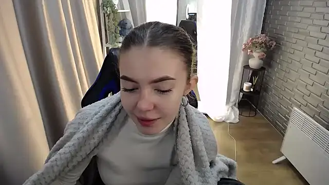 Ritaneer online show from 10.15.25