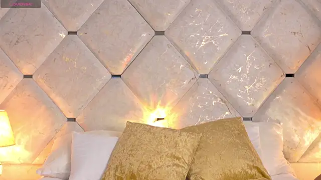 Anna risse online show from 02.06.25