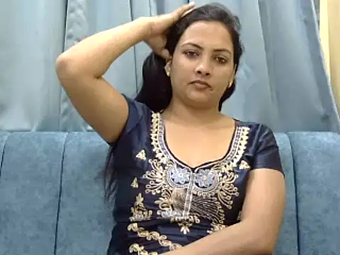 Snapshot of tripti2 chatting on 03.15.25 tripti2 online show from 03.15.25