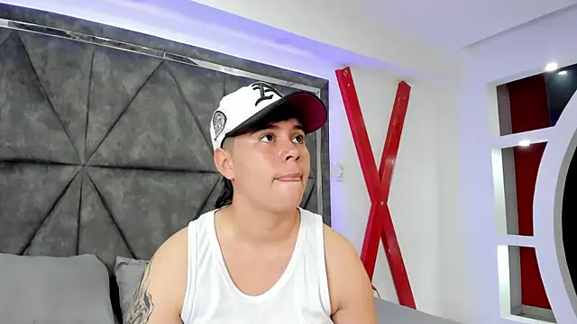 AbbySmiitth  online show from 04.15.26