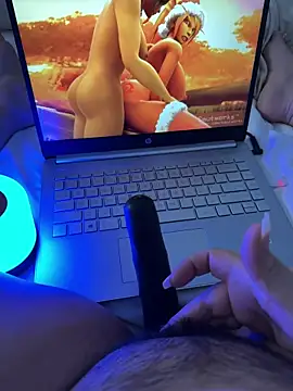 Snapshot of yourcutesarah chatting on 11.17.25 yourcutesarah online show from 11.17.25