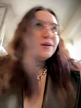 meow girl online show from 10.31.25