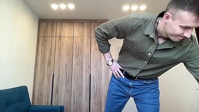 cute mark online show from 03.28.26