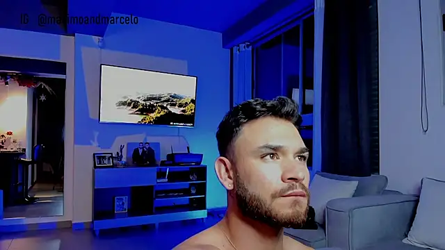 Snapshot of Maximo_Marcelo chatting on 01.09.25 Maximo Marcelo online show from 01.09.25