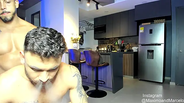 Snapshot of Maximo_Marcelo chatting on 02.27.25 Maximo Marcelo online show from 02.27.25