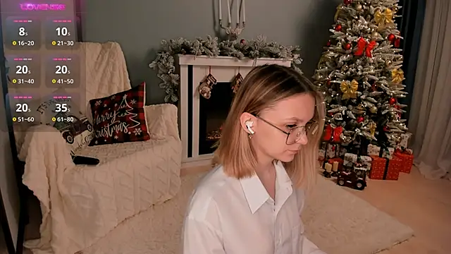 Snapshot of ms_elizabethqueen chatting on 12.27.24 ms elizabethqueen online show from 12.27.24
