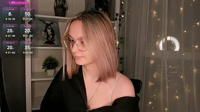 Snapshot of ms_elizabethqueen chatting on 01.17.25 ms elizabethqueen online show from 01.17.25