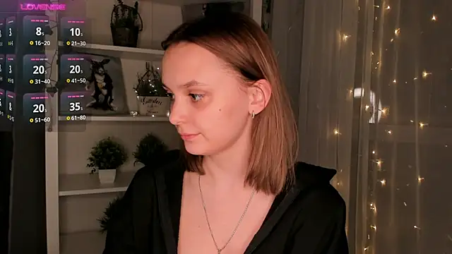Snapshot of ms_elizabethqueen chatting on 02.20.25 ms elizabethqueen online show from 02.20.25