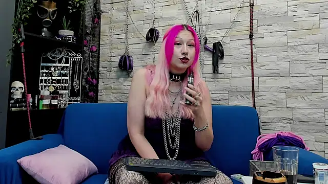 CruelMistress online show from 12.16.24