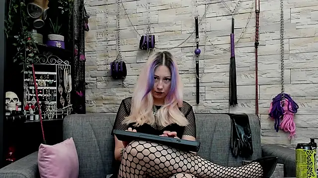 CruelMistress online show from 12.04.25